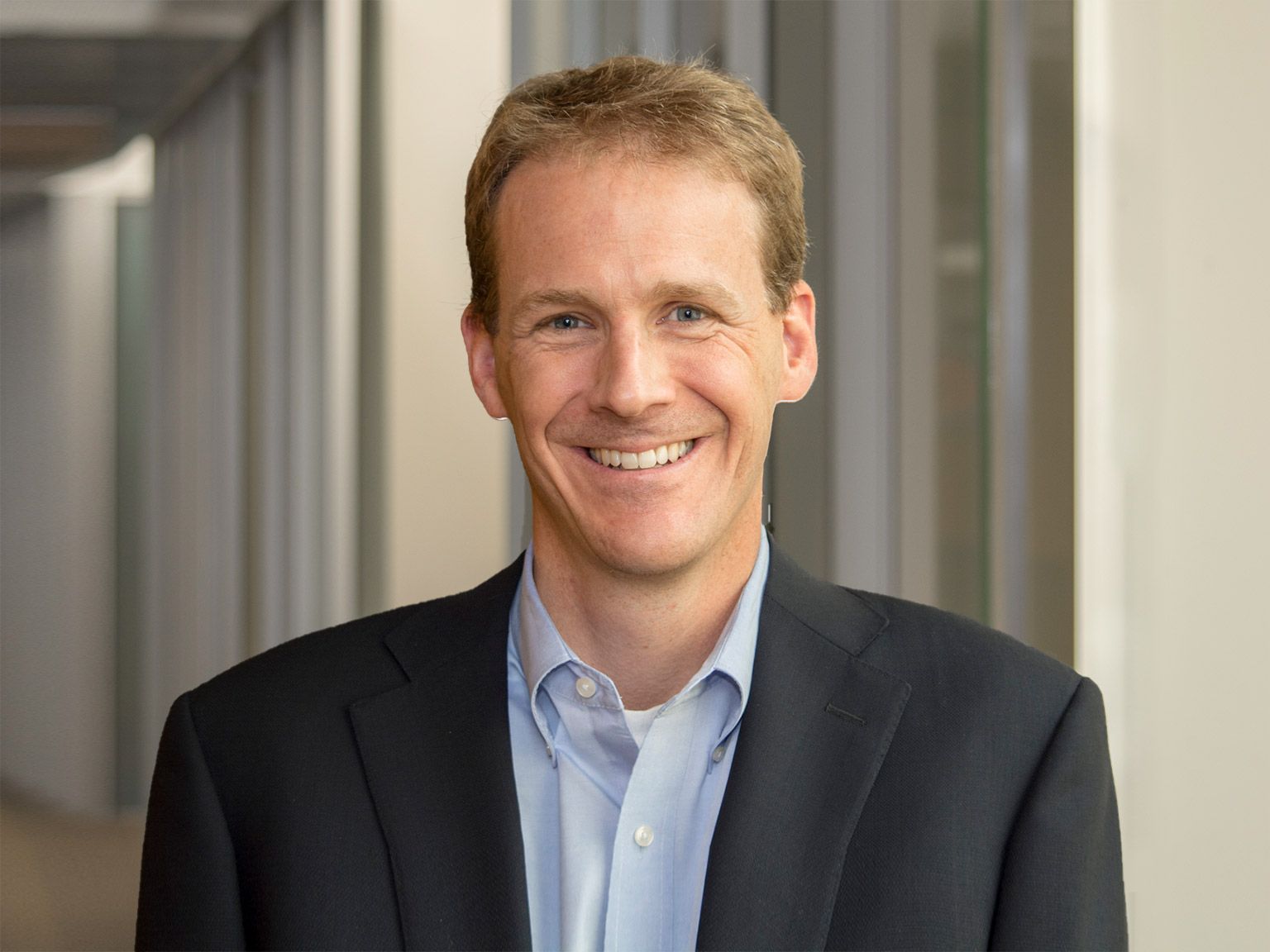 This is a profile image of Robert Linden